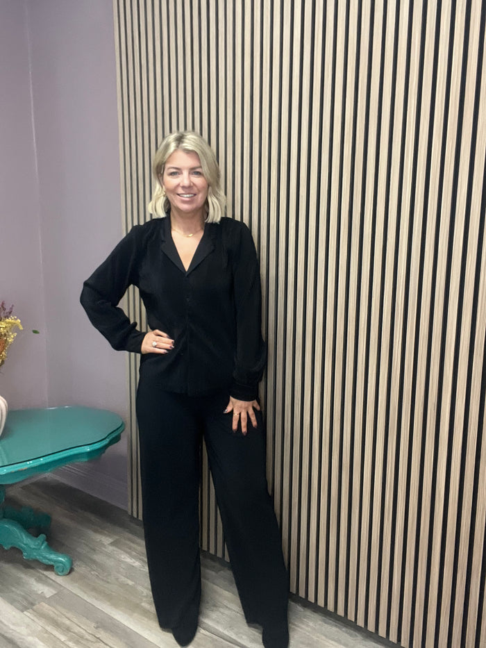 HILDA M/W PLISSE PANTS (BLACK)