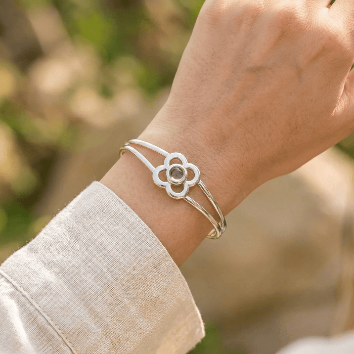 Art Pewter Birthstone Bangle - Silver Plated Pewter - Made in Scotland - April (Crystal) - Heritage Of Scotland -