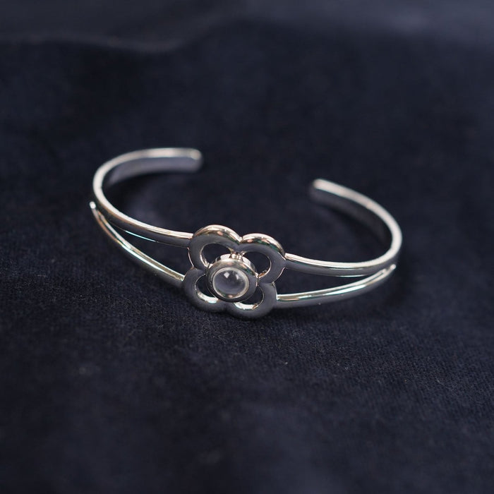 Art Pewter Birthstone Bangle - Silver Plated Pewter - Made in Scotland - April (Crystal) - Heritage Of Scotland -