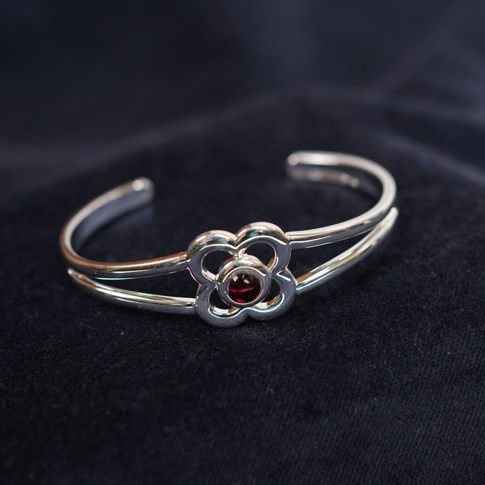 Art Pewter Birthstone Bangle - Silver Plated Pewter - Made in Scotland - January (Garnet) - Heritage Of Scotland -