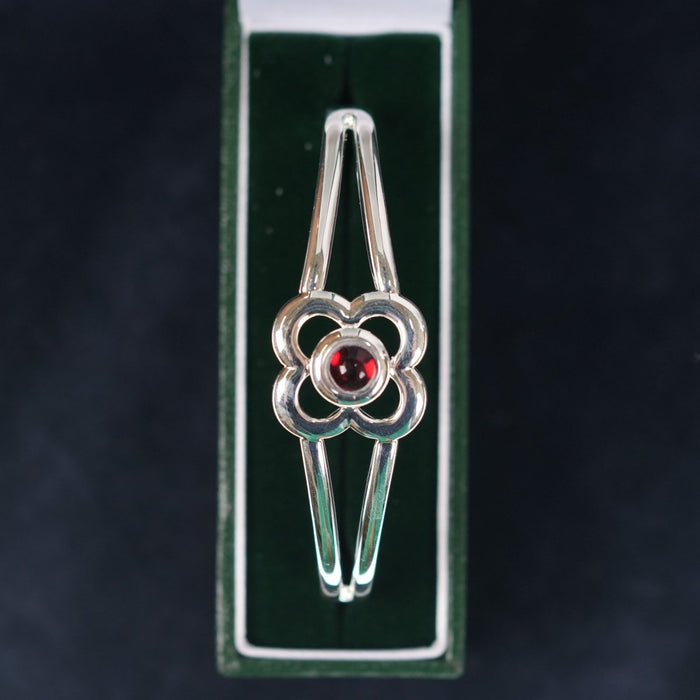 Art Pewter Birthstone Bangle - Silver Plated Pewter - Made in Scotland - January (Garnet) - Heritage Of Scotland -