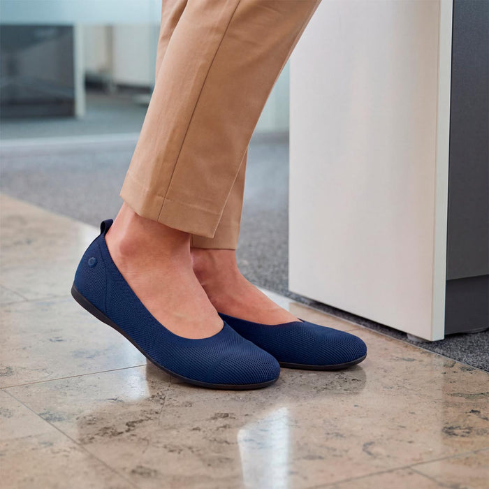 Giesswein Ballet Flats Round - bleu foncé 548
