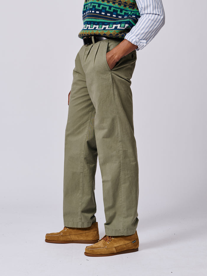 Aubin Khaki Barnstable Relaxed Fit Chino | Chinos