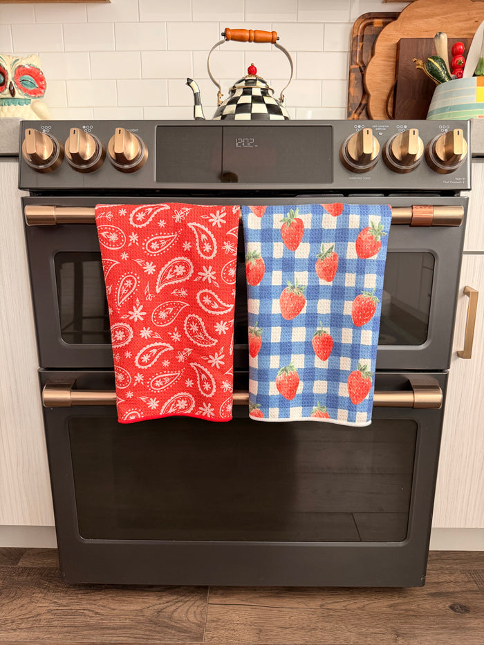 Berry Sweet Picnic: Reversible Hand Towel