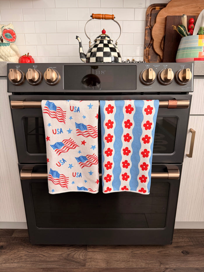 Betty: Double-Sided Hand Towel