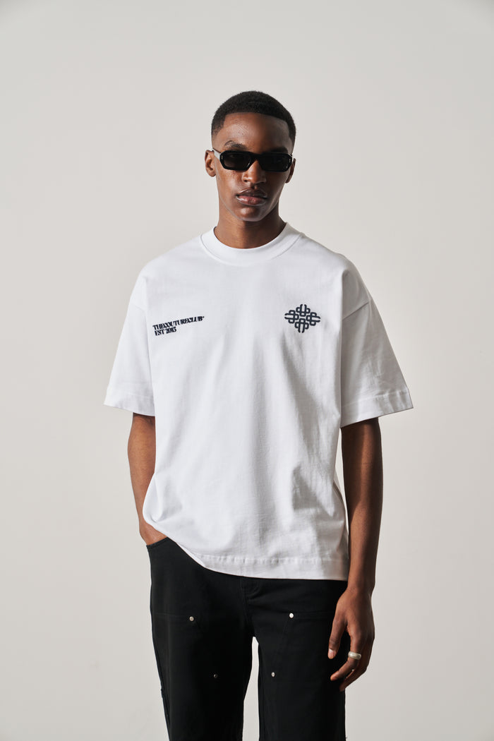 BLURRED GRAPHIC EMBLEM T-SHIRT - NAVY