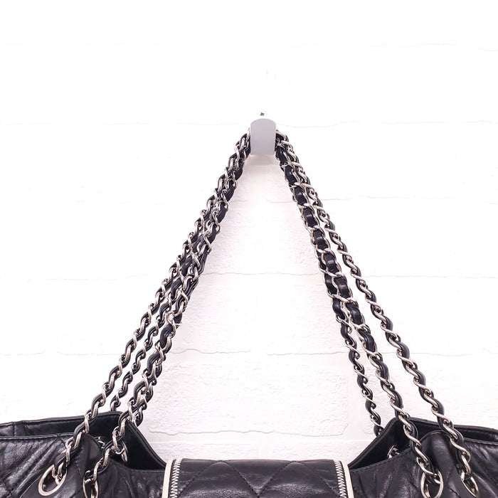 CHANEL BLACK RE-ISSUE CC BLACK TOTE BAG WITH CREAM PIPING