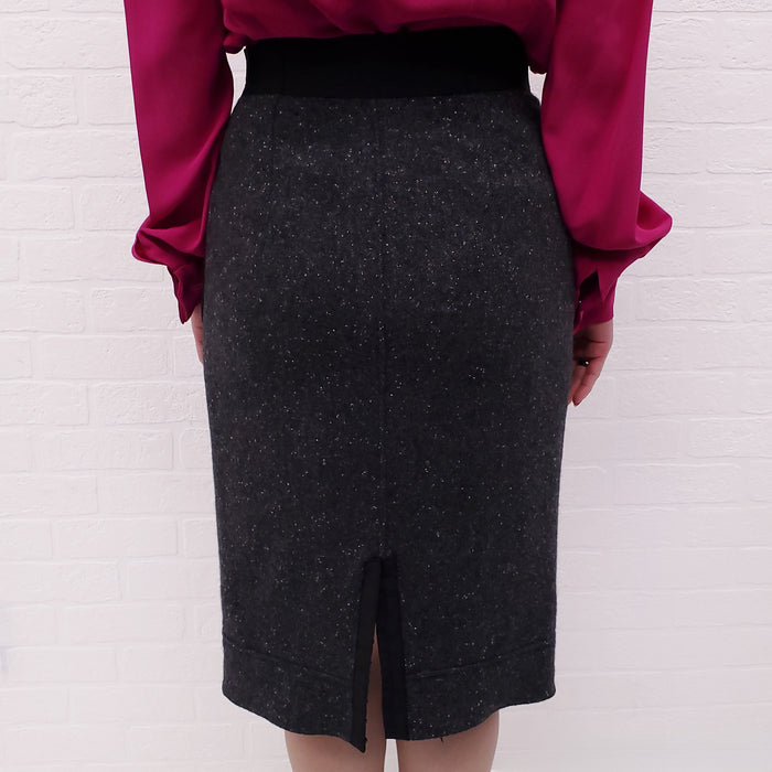 CHANEL GREY TWEED SKIRT - SIZE 36