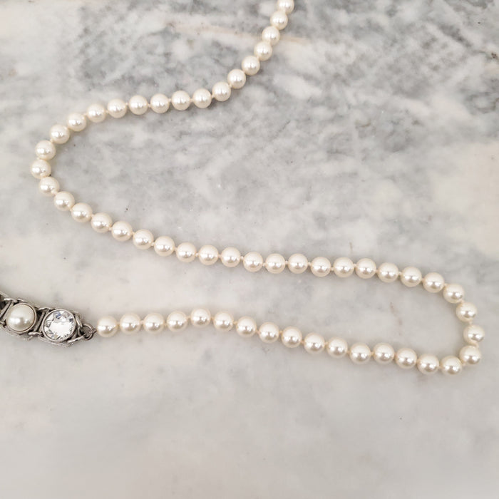 CHANEL PEARL AND SQUARE CRYSTAL 'CHANEL' NECKLACE