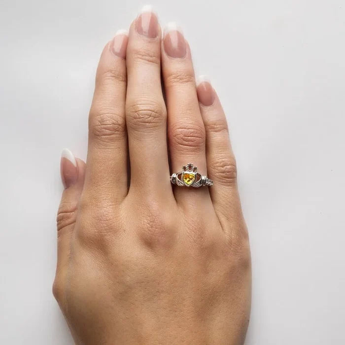 Claddagh Birthstone Ring – November