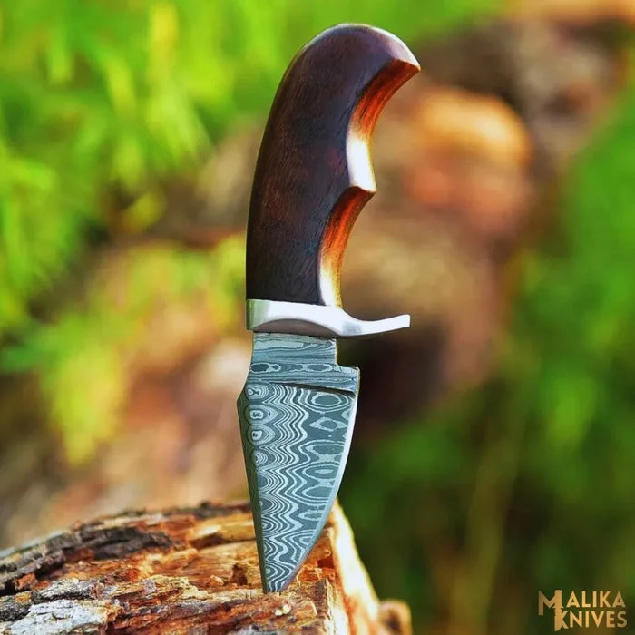 Compact Damascus Hunting Knife: Ultimate Precision for Every Task - RFE Marketing Ventures
