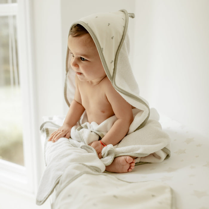 Ely's & Co. Hooded Towel With Pocket Wash Cloth