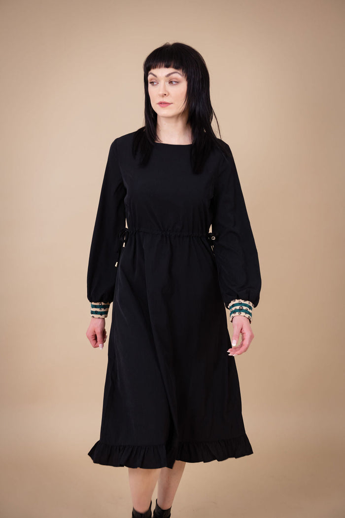 Erin Drawstring Midi Dress (Black) Curve