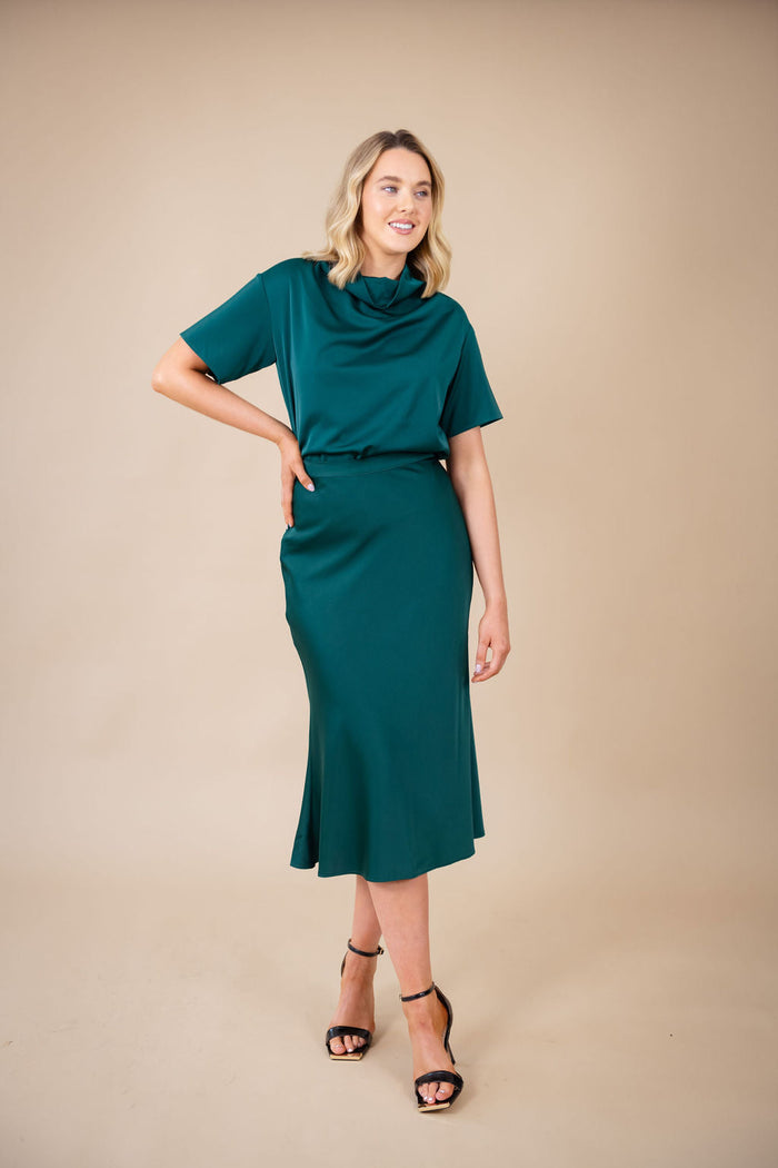 Fiadh Skirt (Green) Curve