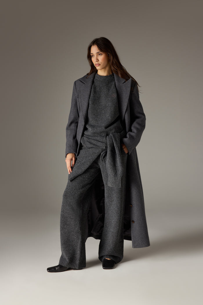 FLUFFY KNIT EMBLEM EMBROIDERED CREW - CHARCOAL