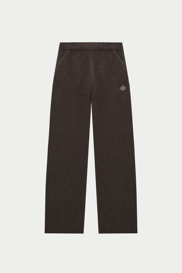 FLUFFY KNIT EMBLEM EMBROIDERED JOGGER - BROWN
