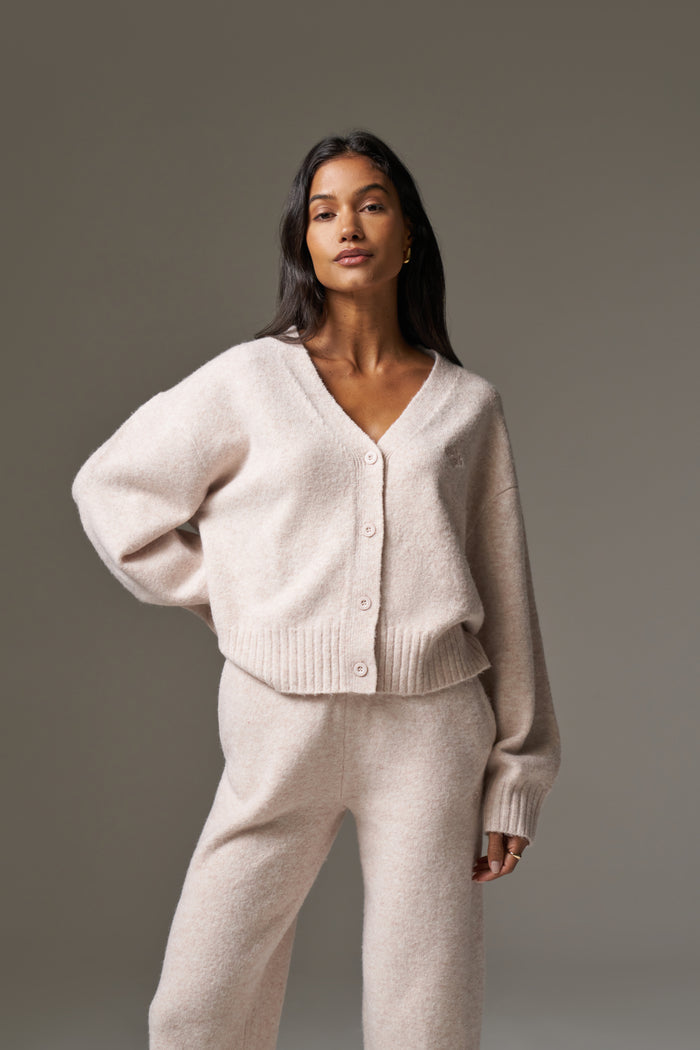 FLUFFY KNITTED EMBLEM EMBROIDERED CARDIGAN - PINK