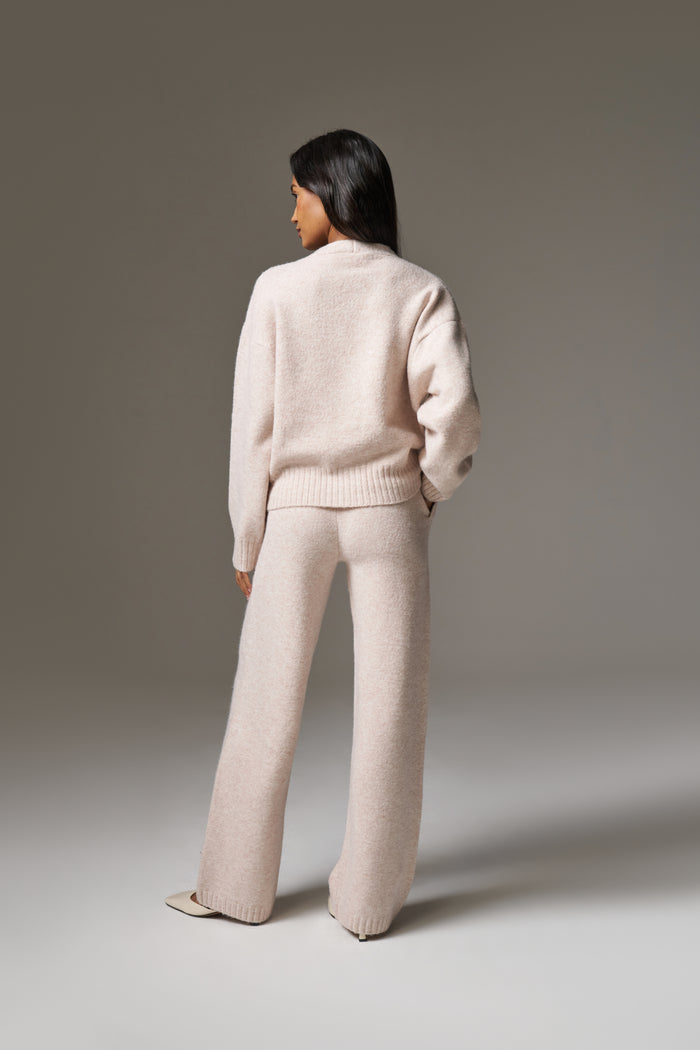 FLUFFY KNITTED EMBLEM EMBROIDERED CARDIGAN - PINK