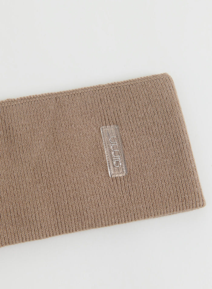Hazelnut Outdoor Logo Headband -panta brändiltä aim'n, tasokuva