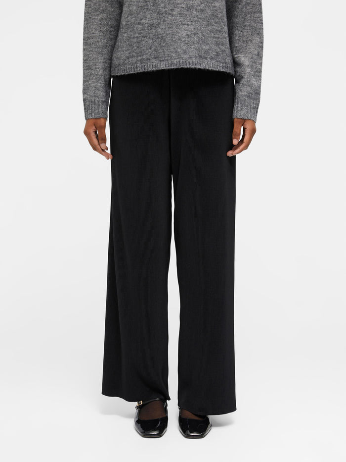 HILDA M/W PLISSE PANTS (BLACK)