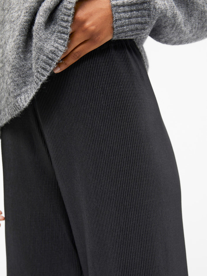 HILDA M/W PLISSE PANTS (BLACK)