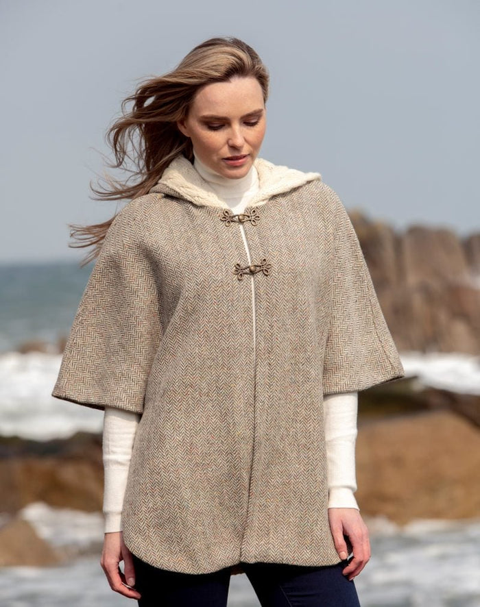 1580-hooded-tweed-cape-t31-800x1012_1_fe626f7c-40c2-4a43-8142-57aa812f7806.jpg