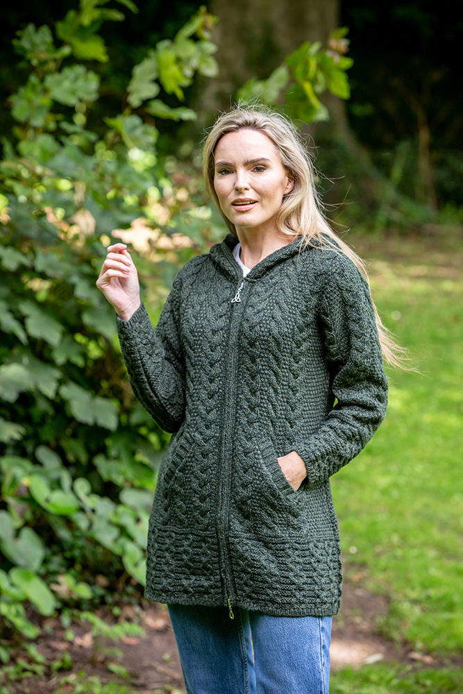 aran_hoody_3f430611-a319-4ada-9f2a-b4e44b5f434d.jpg