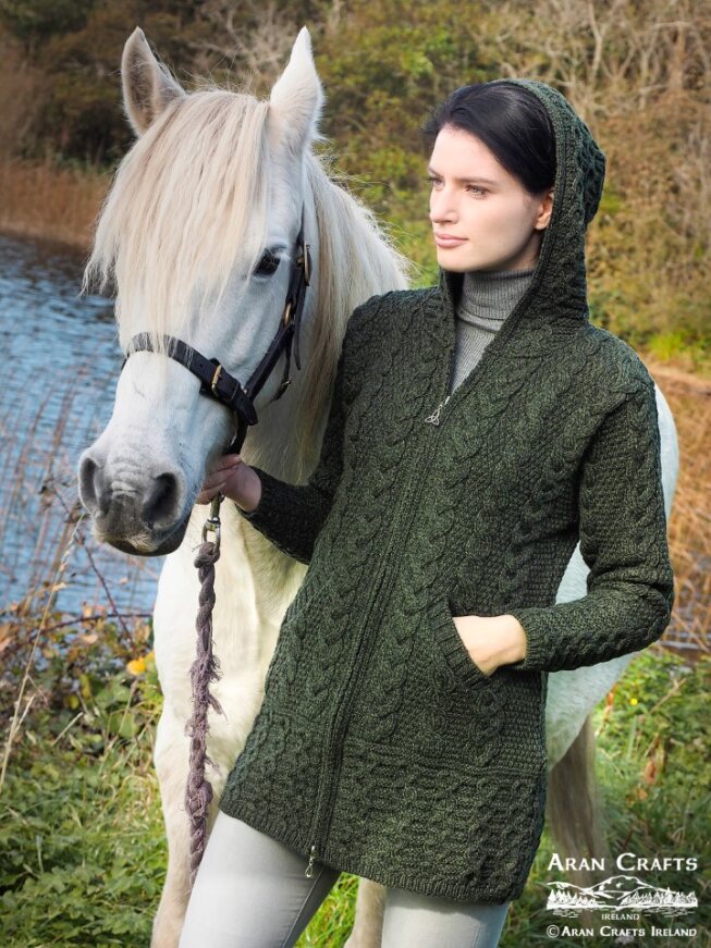 green_hoody_1601357c-9013-428e-ac7b-f12968629fcf.jpg