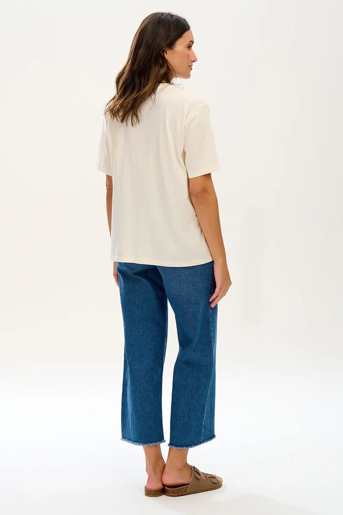 Kinsley Relaxed T-shirt  (Off-White, Lightning Flash)