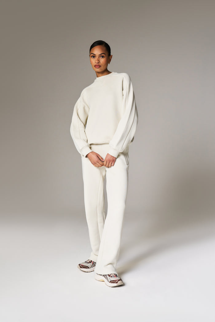 LAUNDERED CLASSICS SEAM DETAIL SWEATSHIRT - ECRU