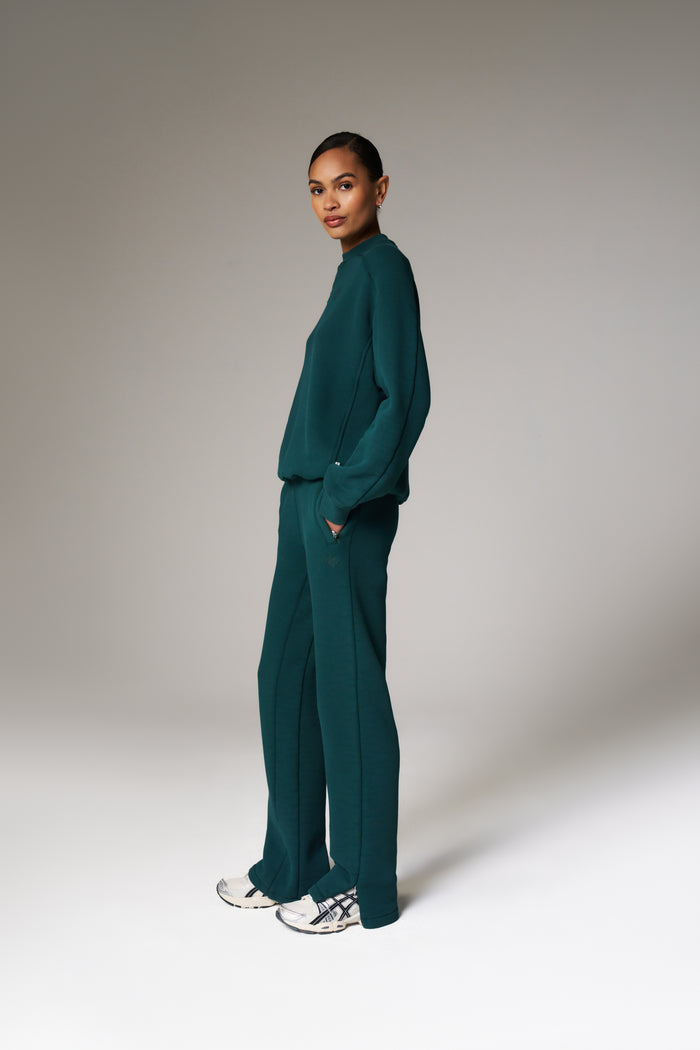 LAUNDERED CLASSICS SEAM DETAIL SWEATSHIRT - GREEN