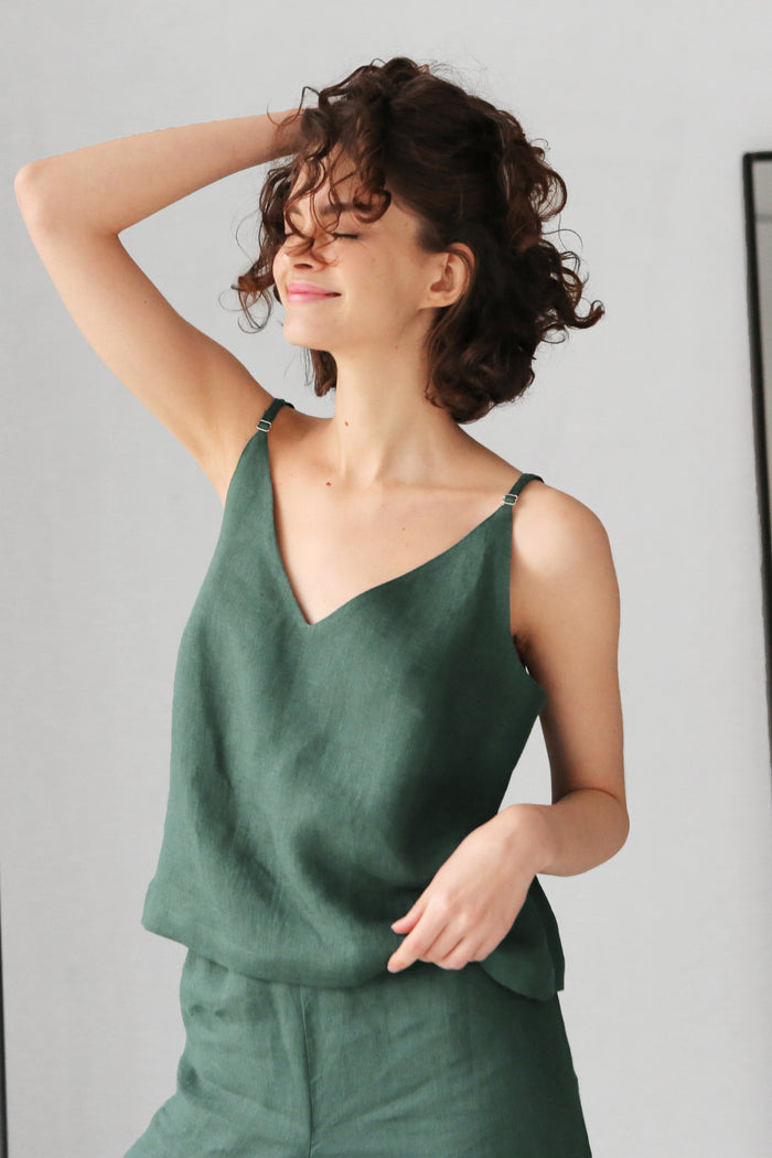Linen V-Neck Tank Top CAMELLIA in Green