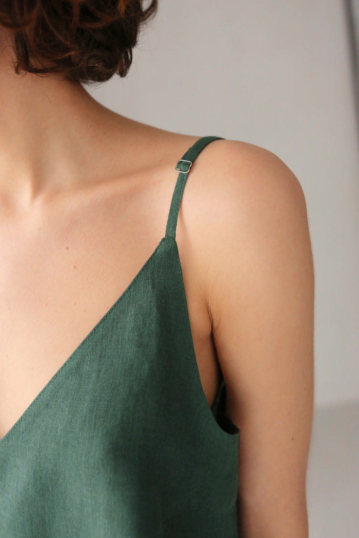 Linen V-Neck Tank Top CAMELLIA in Green