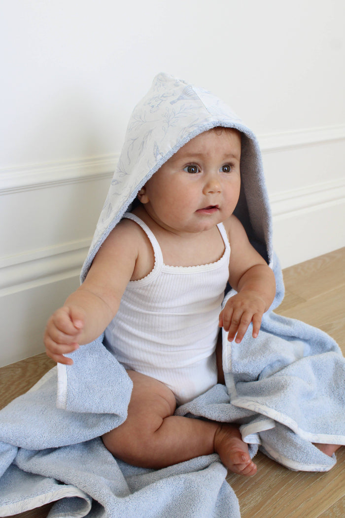 Little Threads Toile Hooded Bath Towel