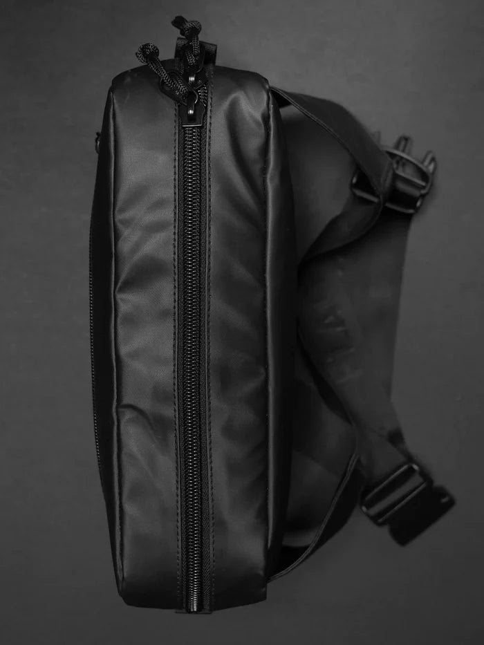 MOMENTUM SLING BAG 7L- GREEN