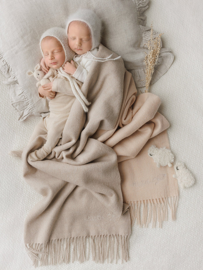 Peluche Bébé Lambswool Blanket + Canvas Bag