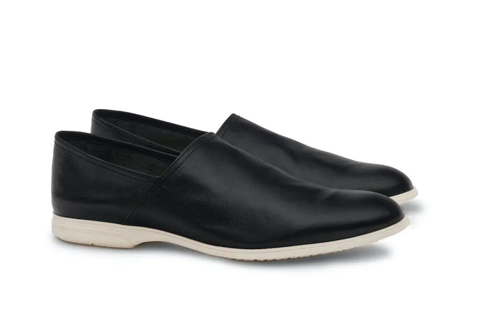 Plume #color_black-leather