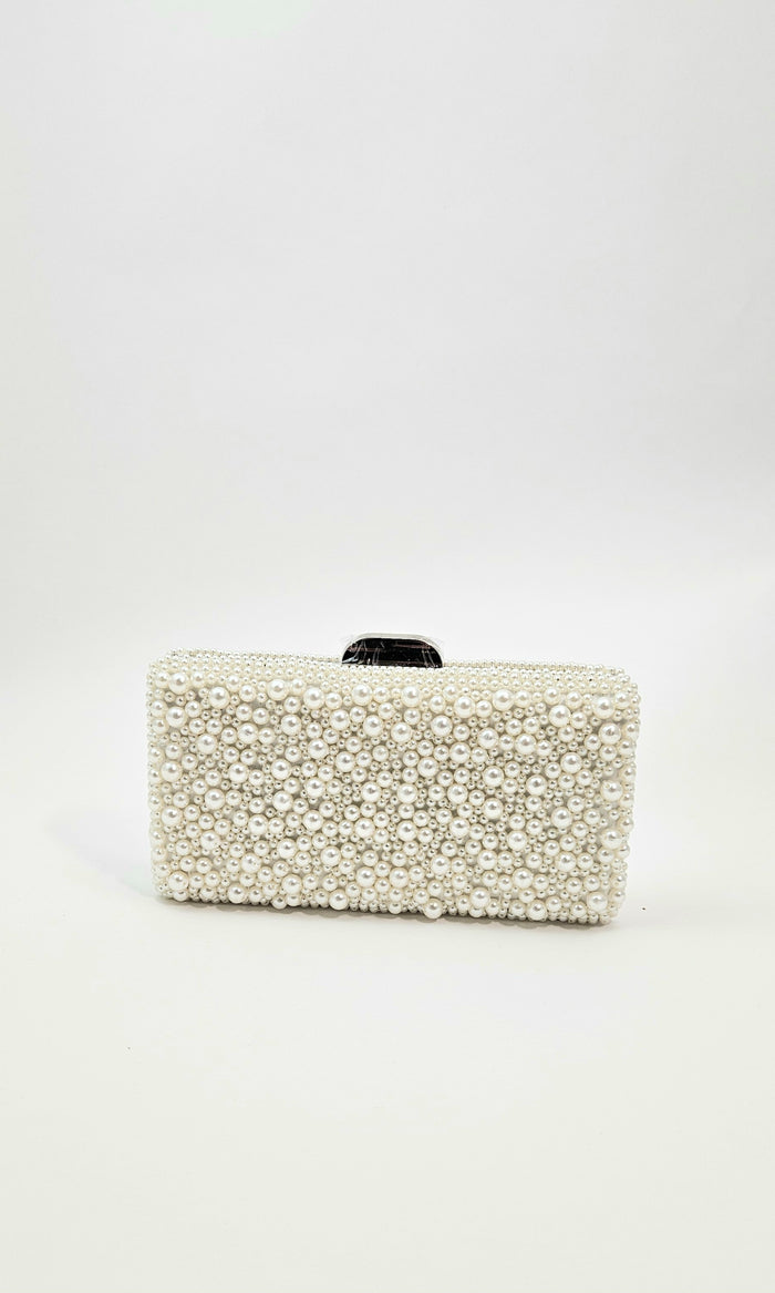 SALLY PEARL CLUTCH (SILVER)