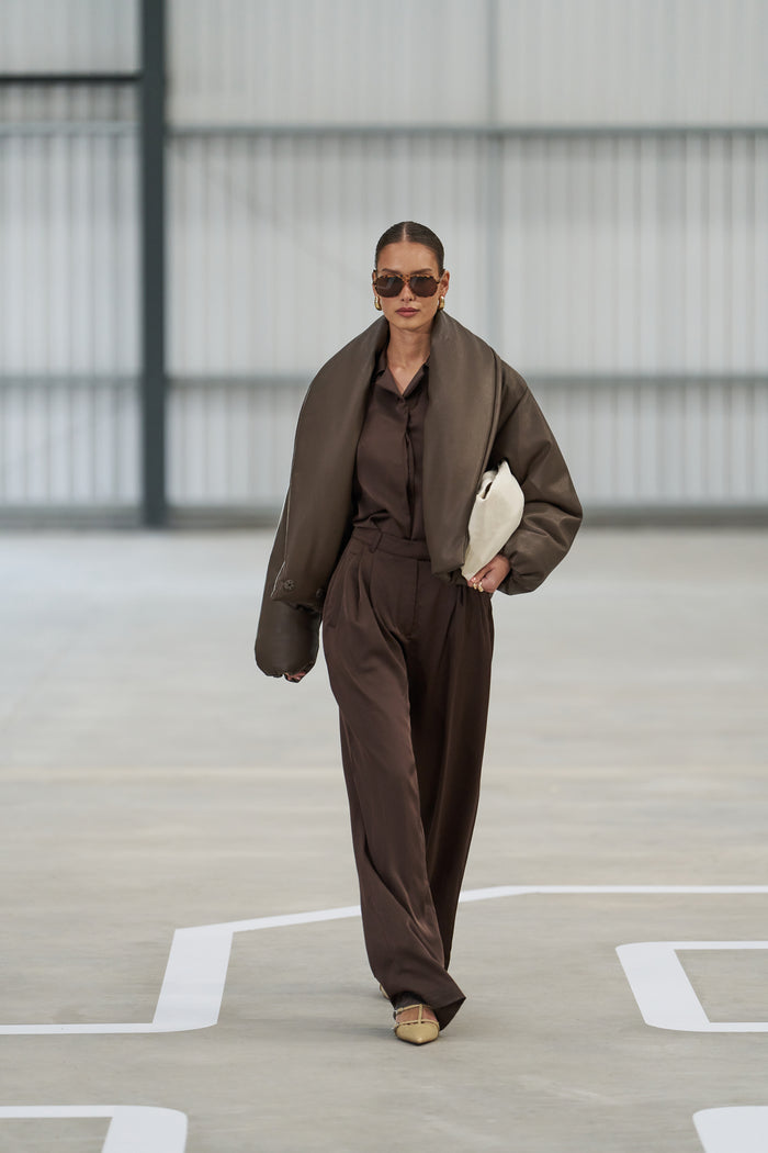 SATIN TAILORED RELAXED SHIRT - DEEP CHOCOLATE