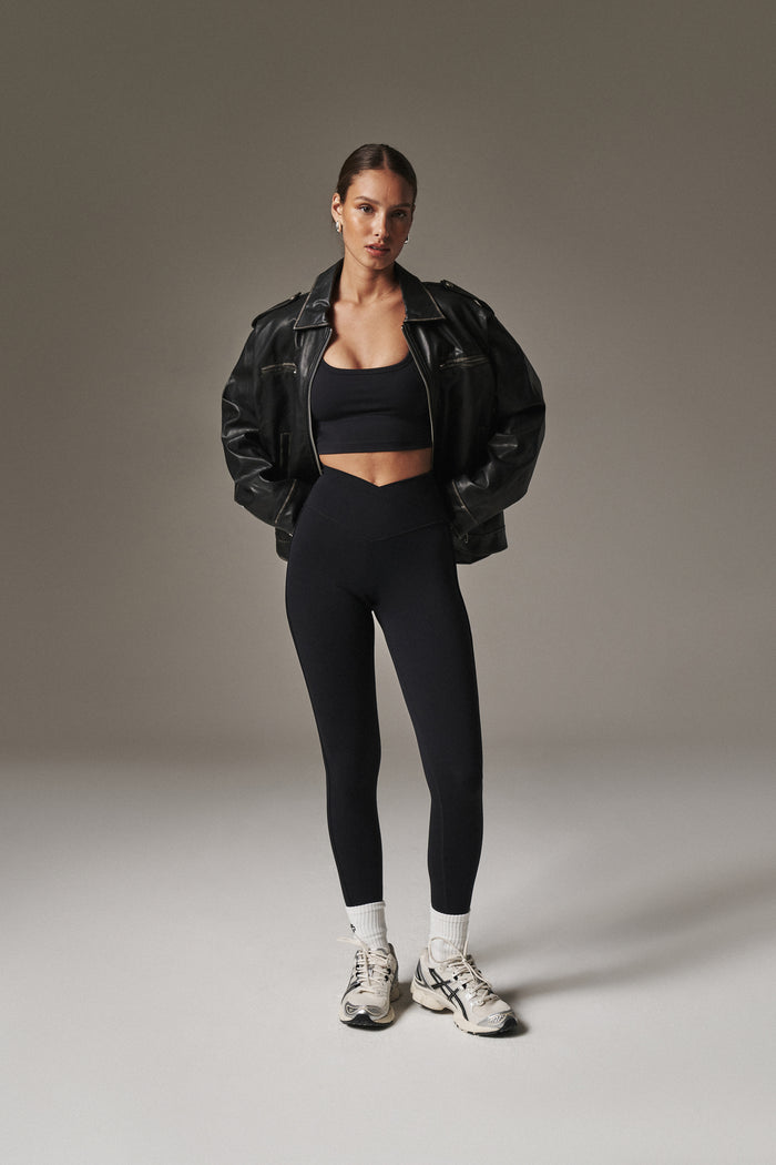 SCULPTING STRETCH CROSSOVER WAISTBAND LEGGINGS - BLACK