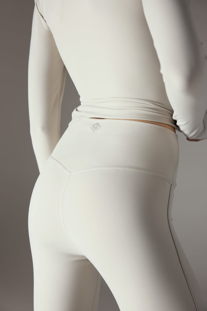 SCULPTING STRETCH CROSSOVER WAISTBAND LEGGINGS - BONE