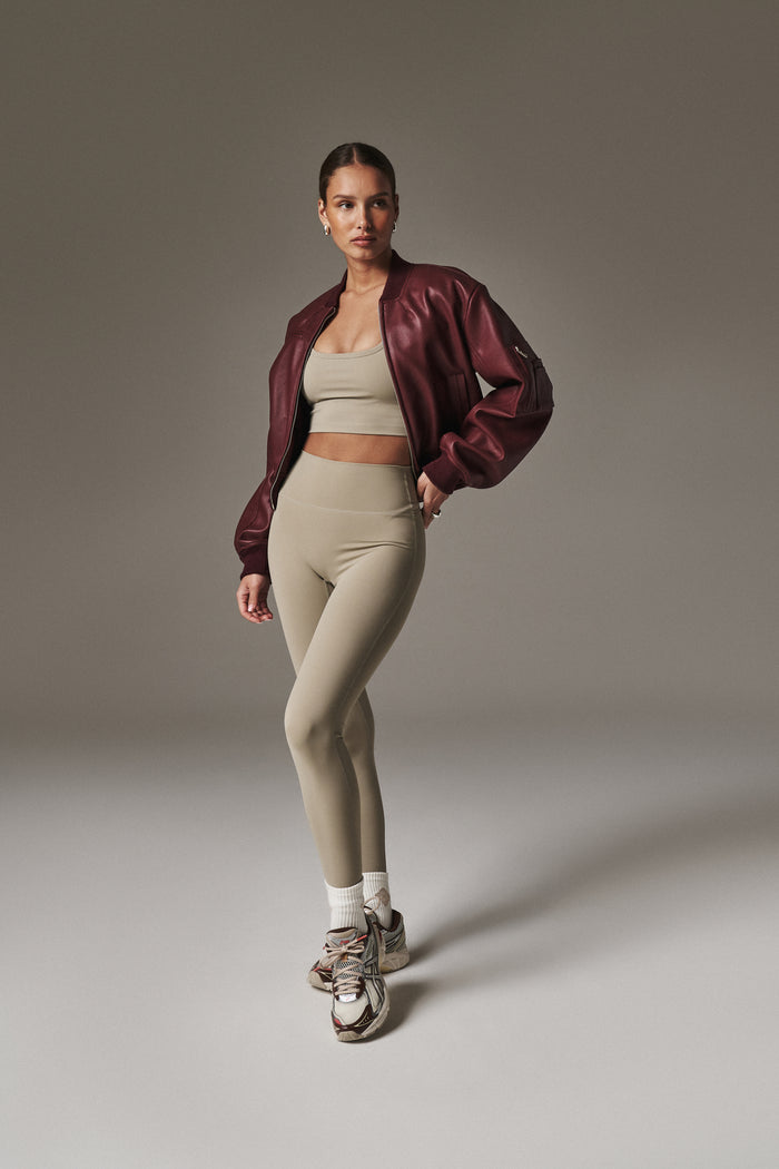 SCULPTING STRETCH EMBLEM SPORTS BRA - BEIGE