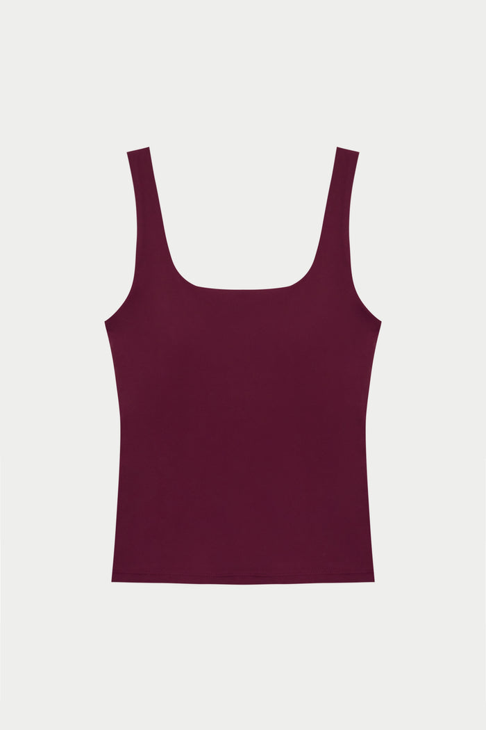 SCULPTING STRETCH SCOOP NECK SPORTS TOP - BURGUNDY