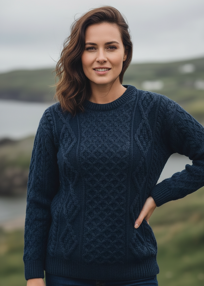 Unisex Aran Wool Sweater | Traditional Irish Knitwear | Navy & Green