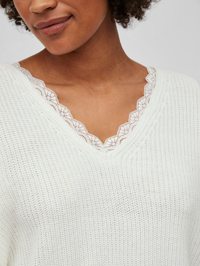 Viena V-Neck Lace Top (White Asylum)