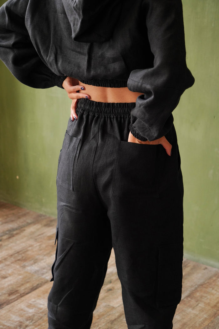 Women’s Linen Cargo Joggers LUMA in Black
