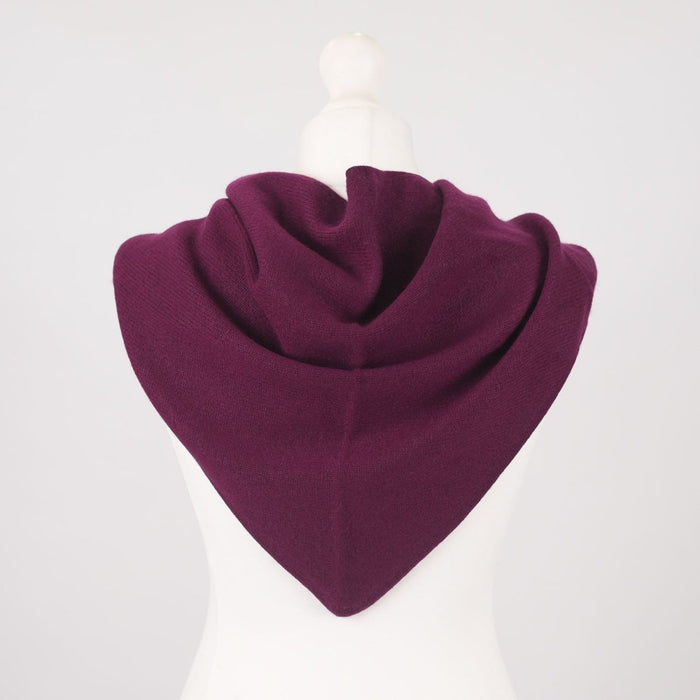 Women’s Luxury Ribbed Cashmere Triangle Scarf - EMINENCE - Heritage Of Scotland -