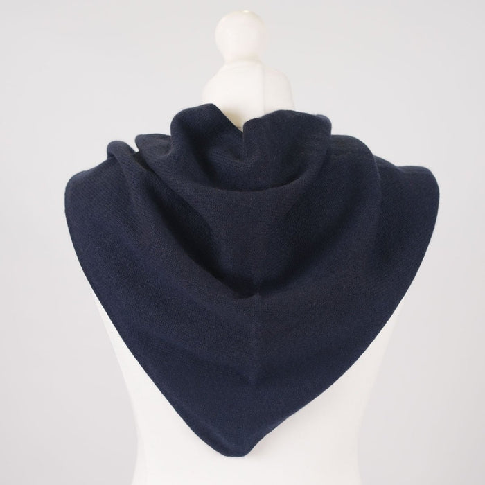 Women’s Luxury Ribbed Cashmere Triangle Scarf - NAVY - Heritage Of Scotland -