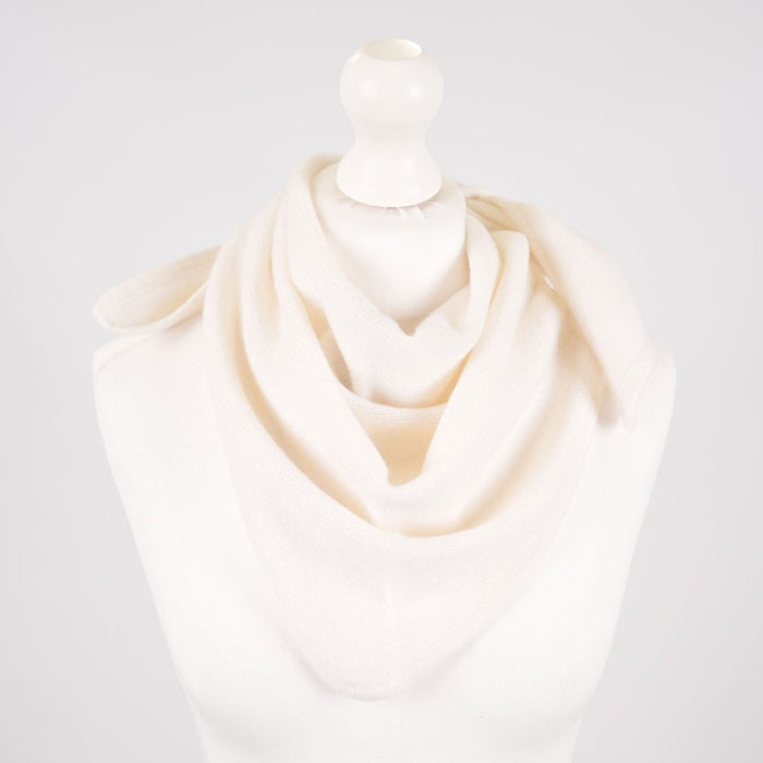 Women’s Luxury Ribbed Cashmere Triangle Scarf - WHITE - Heritage Of Scotland -